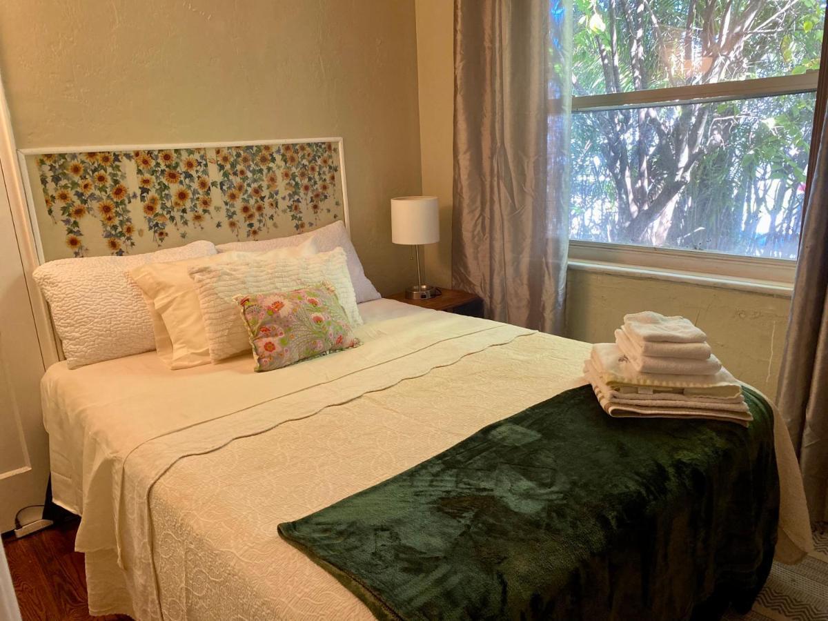 Villa Olivia Guest Rooms Hollywood Exterior foto